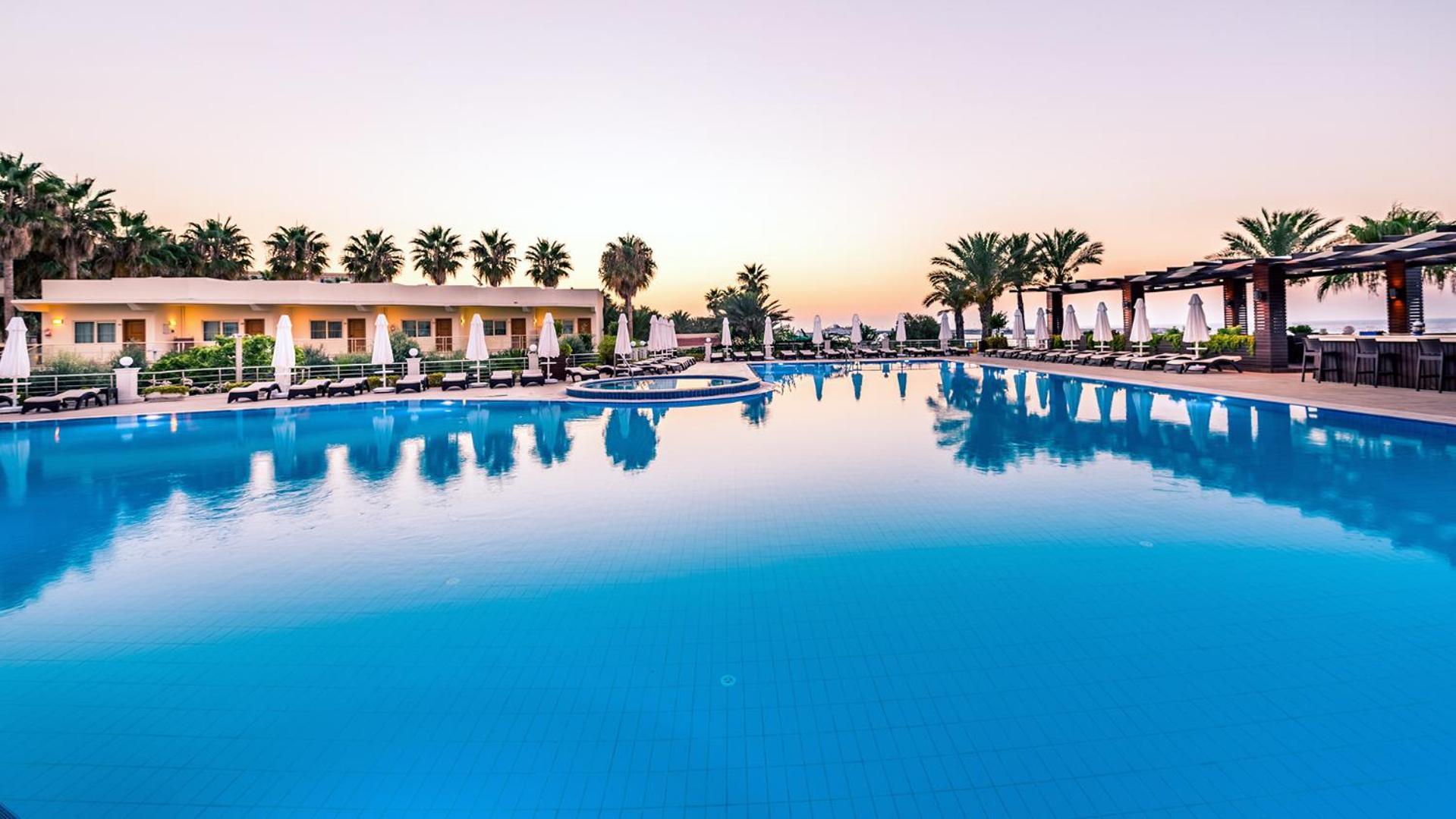 Vuni Palace Premium Kyrenia Hotel & Spa & Casino Beachfront Location ! Agios Nikolaos  Экстерьер фото